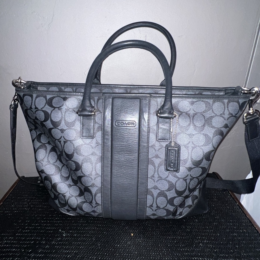 Coach Heritage Signature Peyton Tote in a black/grey colorway